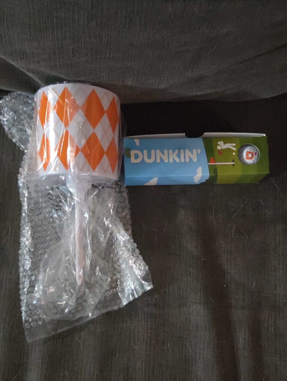 Dunkin Cup Holder And Golf Ball.set